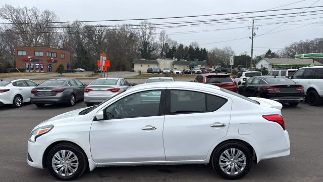 Vehicle image 8 of 23