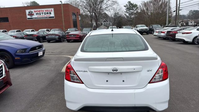 Vehicle image 6 of 23
