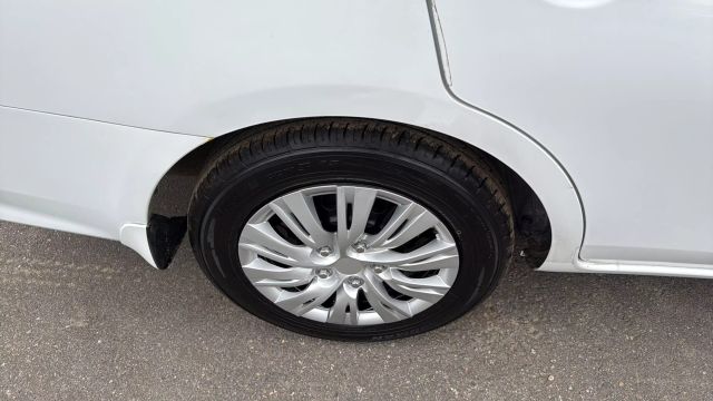 Vehicle image 16 of 23