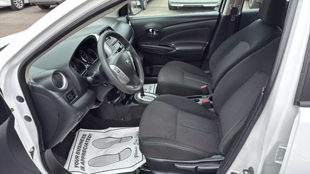 Vehicle image 9 of 23
