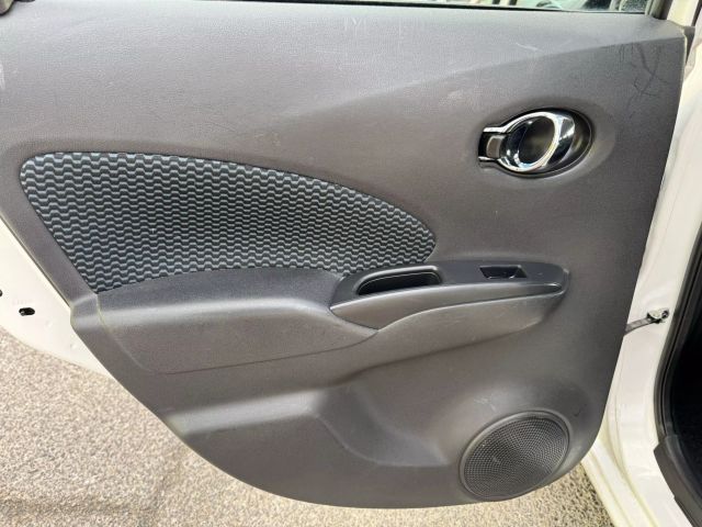 Vehicle image 15 of 31