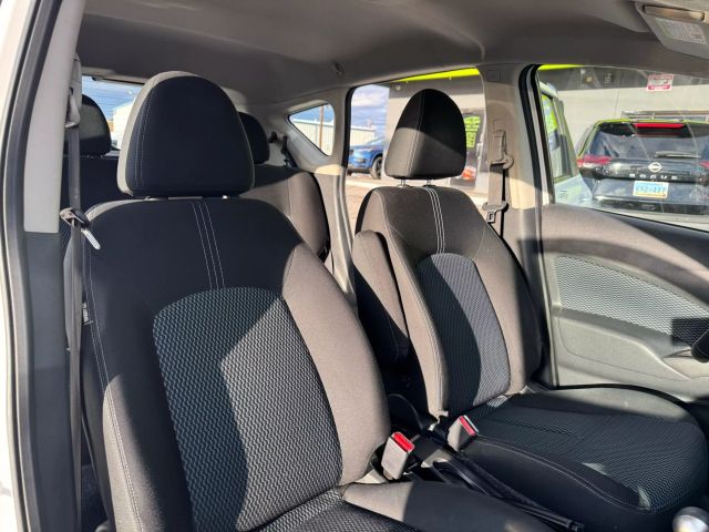 Vehicle image 17 of 31