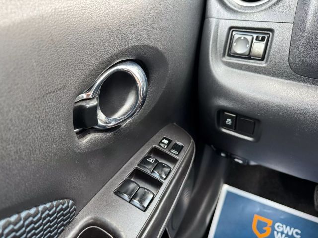 Vehicle image 24 of 31