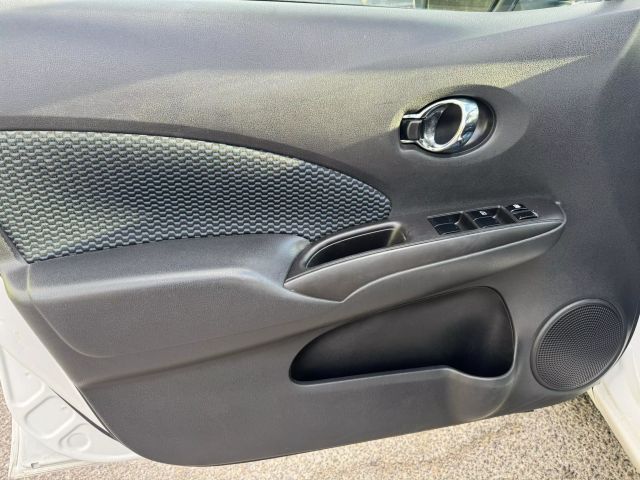 Vehicle image 12 of 31