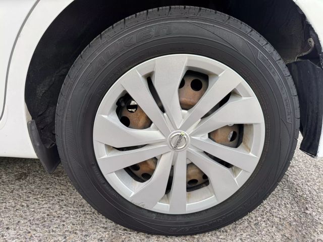 Vehicle image 7 of 31