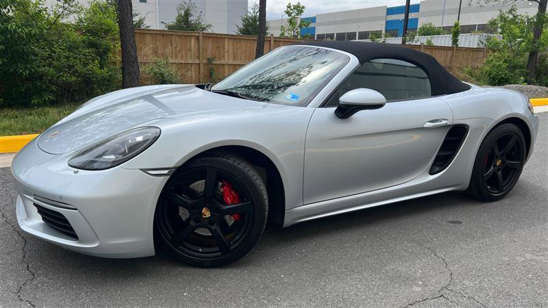 2018 Porsche 718 Boxster Base Image 2 of 90