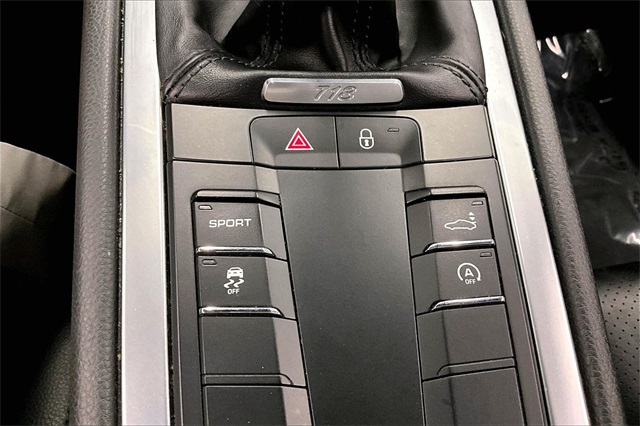 2018 Porsche 718 Cayman Base Image 29 of 36