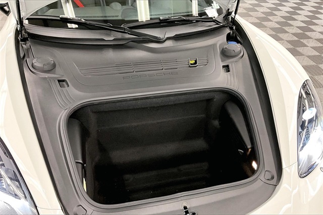 2018 Porsche 718 Cayman Base Image 8 of 36