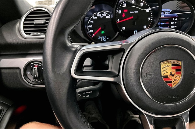 2018 Porsche 718 Cayman Base Image 15 of 36