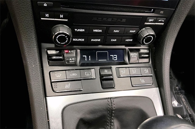 2018 Porsche 718 Cayman Base Image 20 of 36