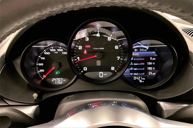 2018 Porsche 718 Cayman Base Image 17 of 36