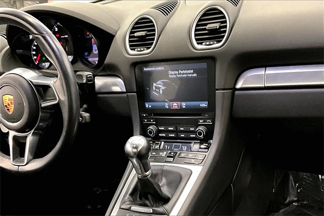 2018 Porsche 718 Cayman Base Image 32 of 36