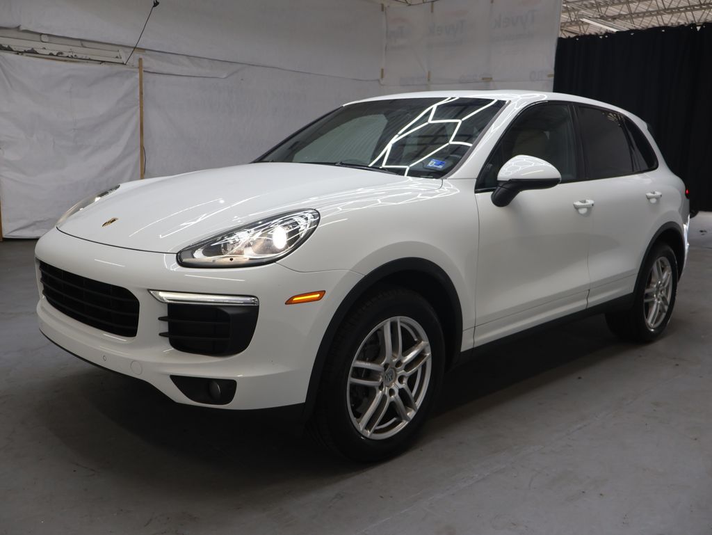 2018 Porsche Cayenne Image 1 of 46