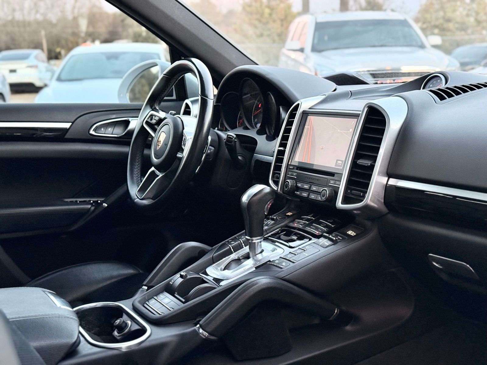 2018 Porsche Cayenne Base Image 26 of 45