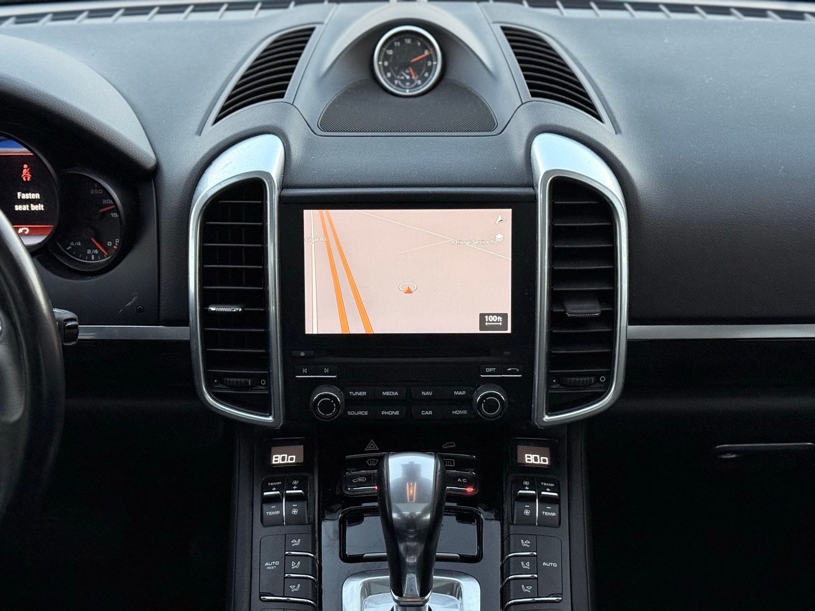 2018 Porsche Cayenne Base Image 32 of 45