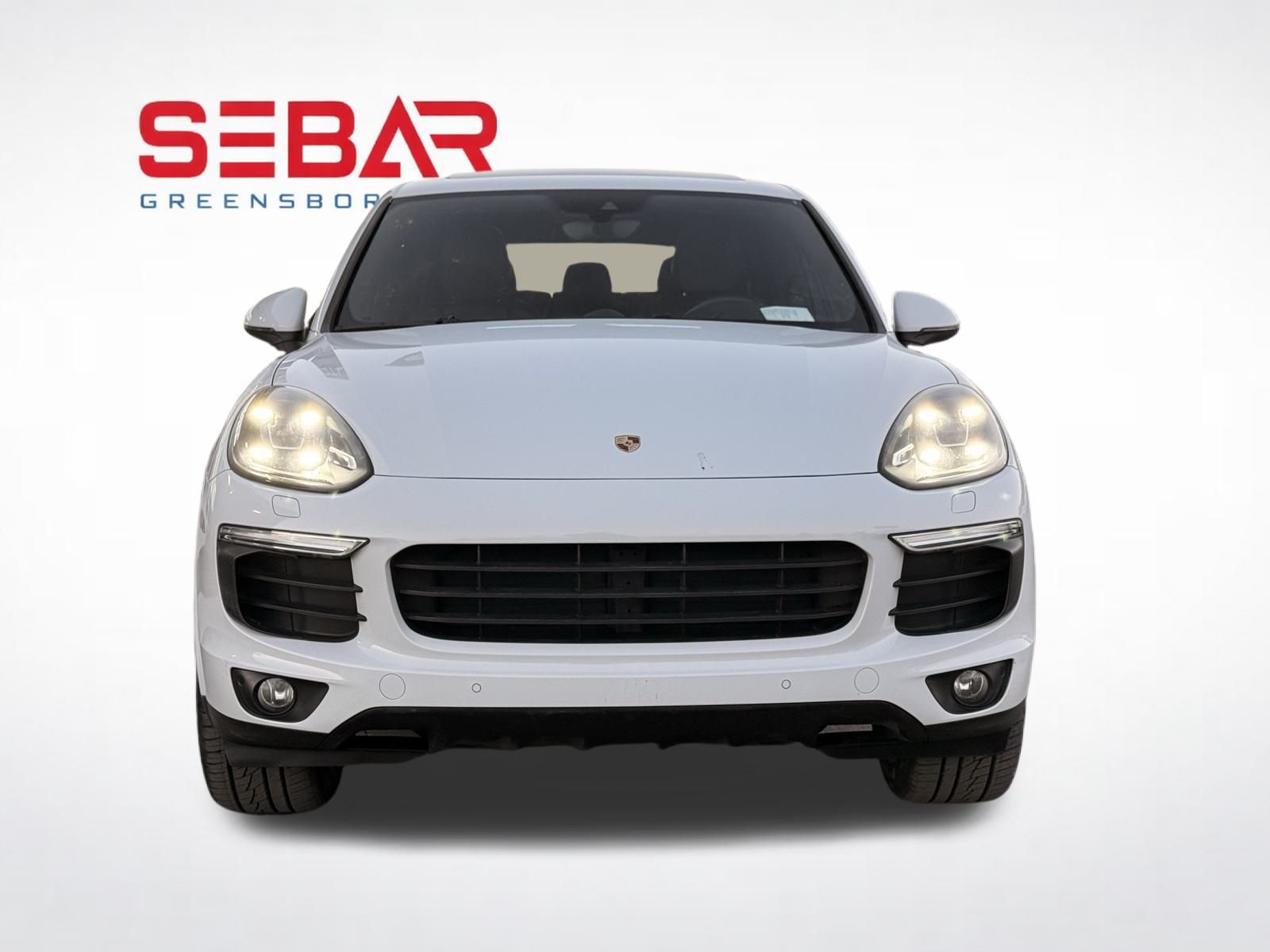2018 Porsche Cayenne Base Image 3 of 45