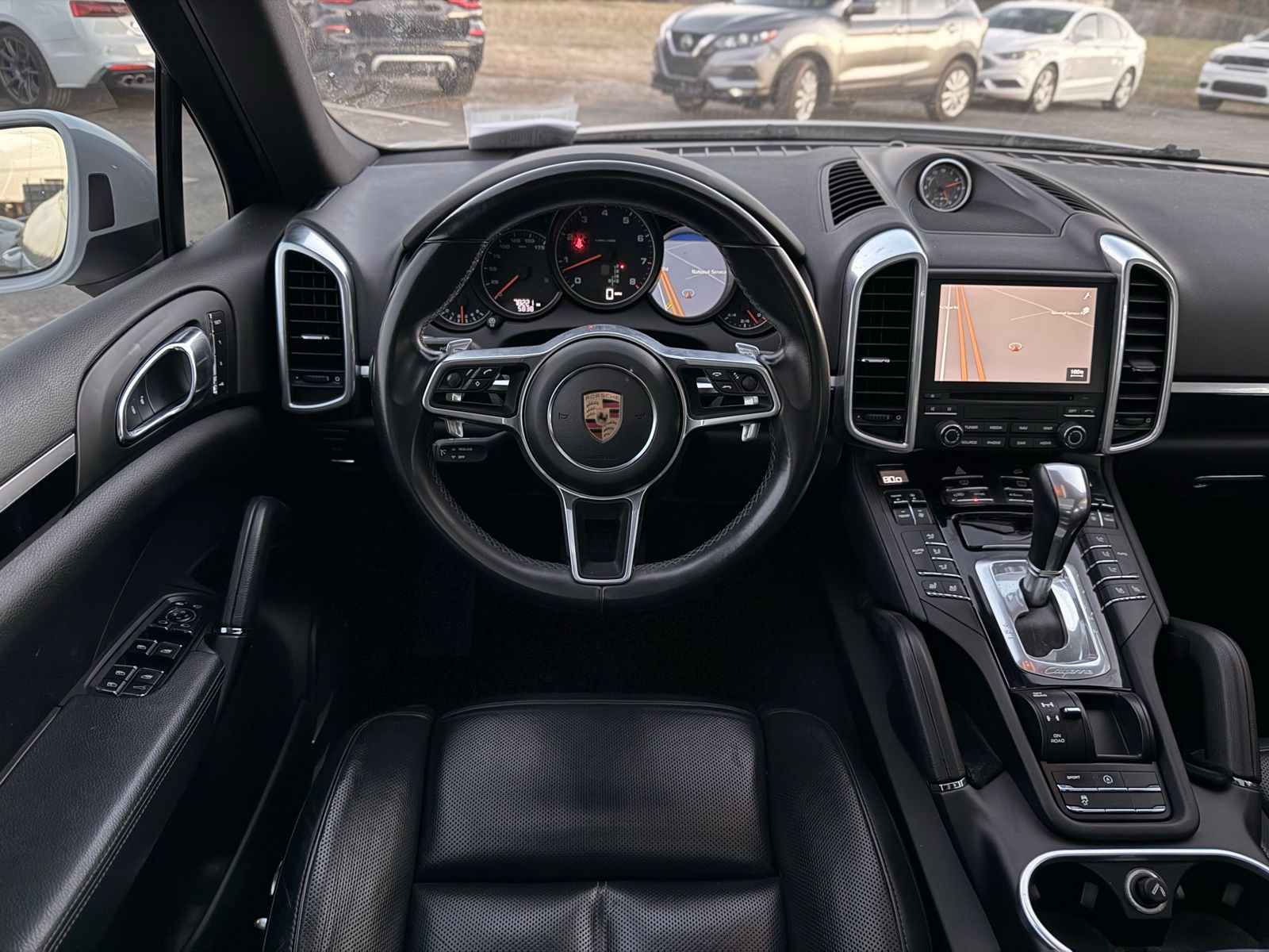 2018 Porsche Cayenne Base Image 24 of 45
