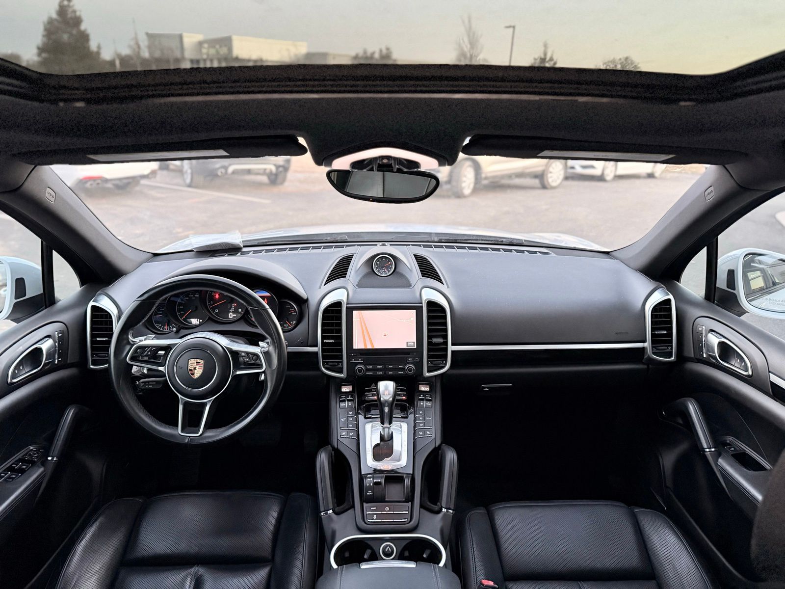 2018 Porsche Cayenne Base Image 22 of 45