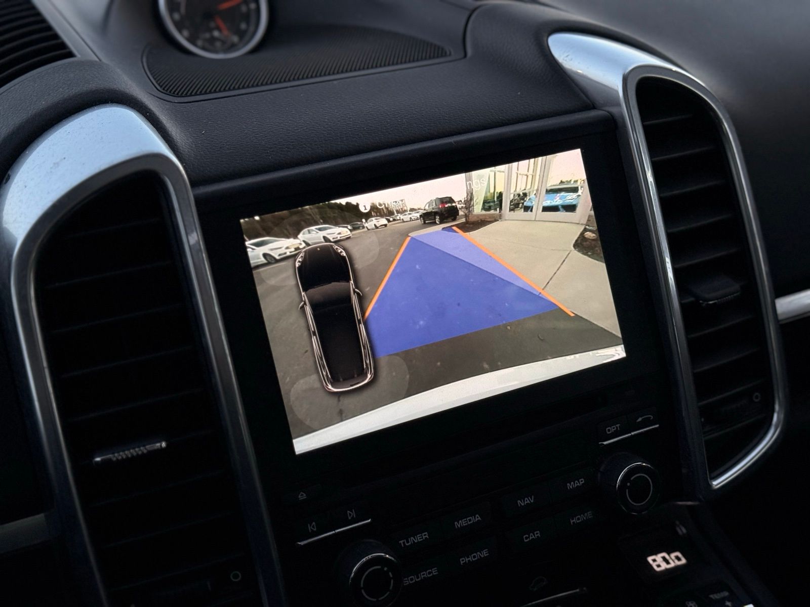 2018 Porsche Cayenne Base Image 31 of 45