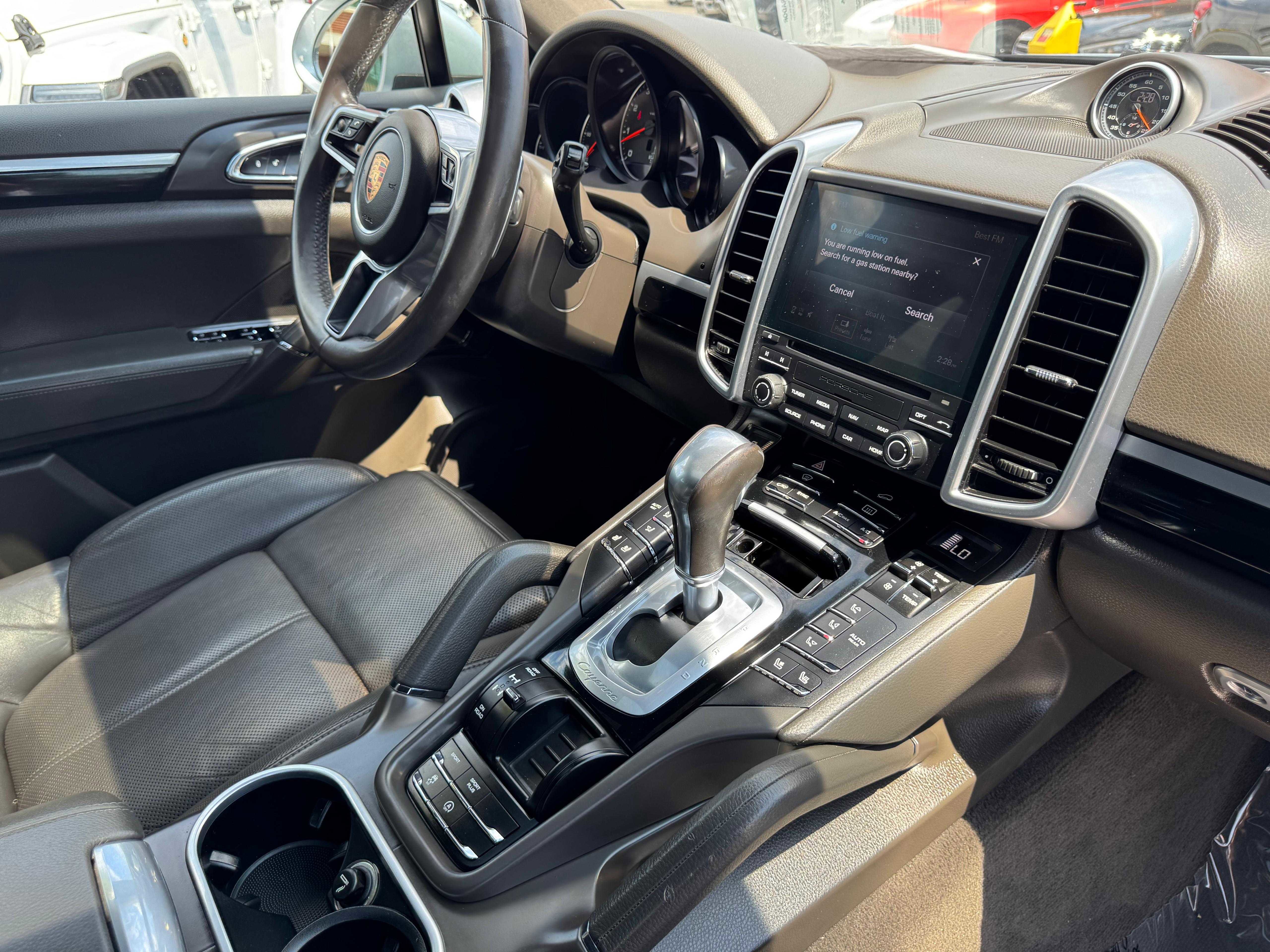 Vehicle image 38 of 69