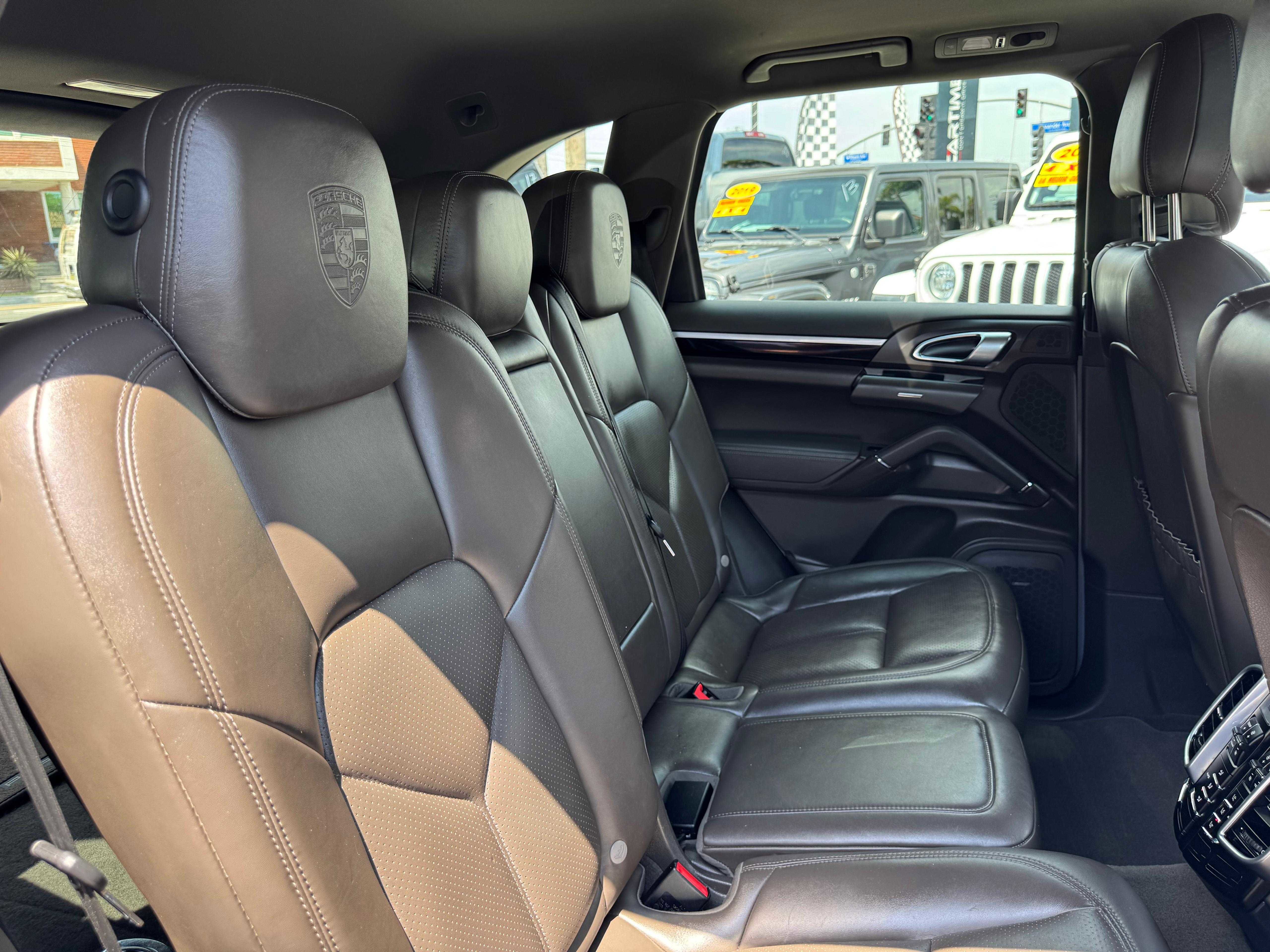 Vehicle image 20 of 69