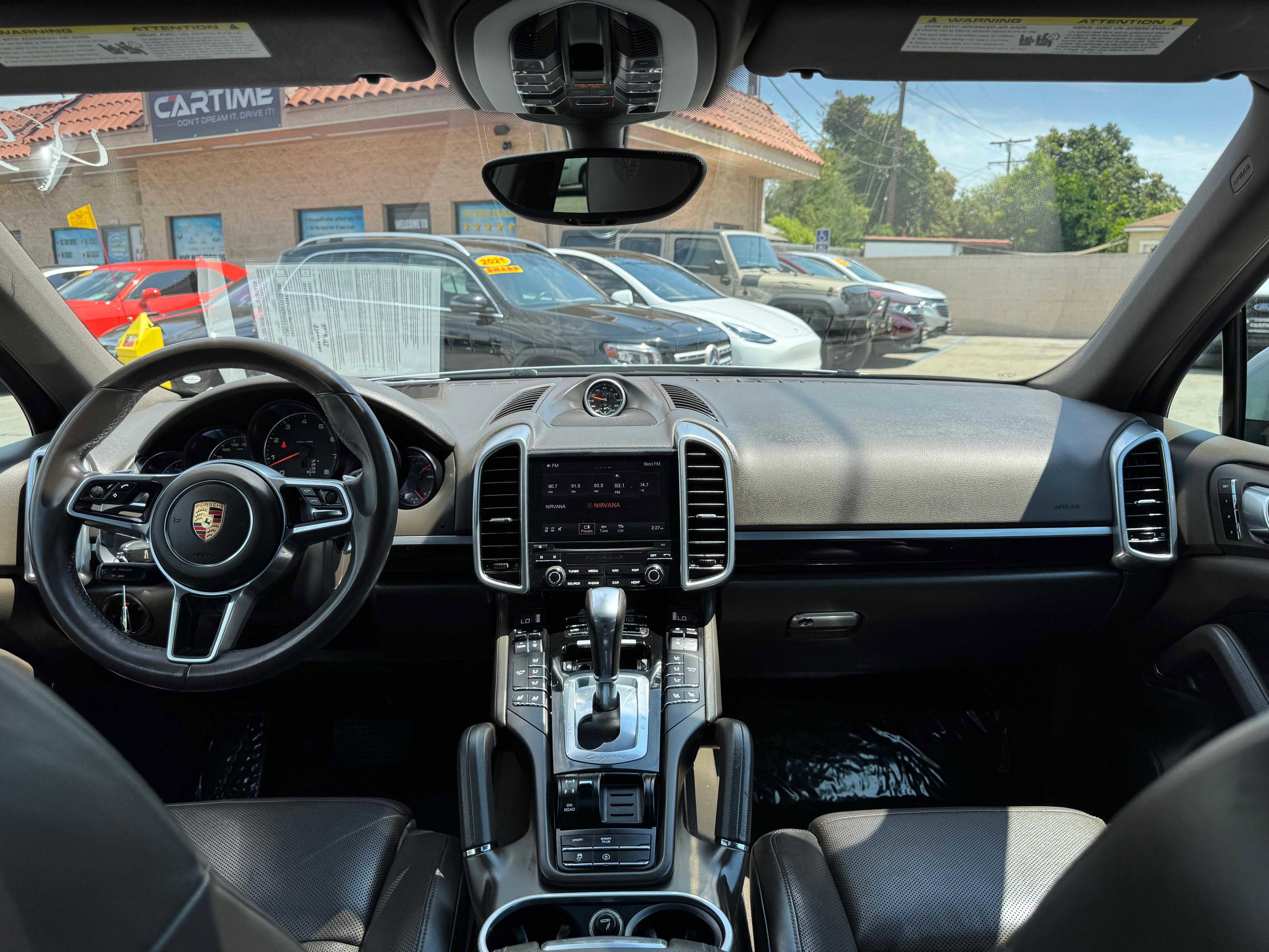 Vehicle image 30 of 69