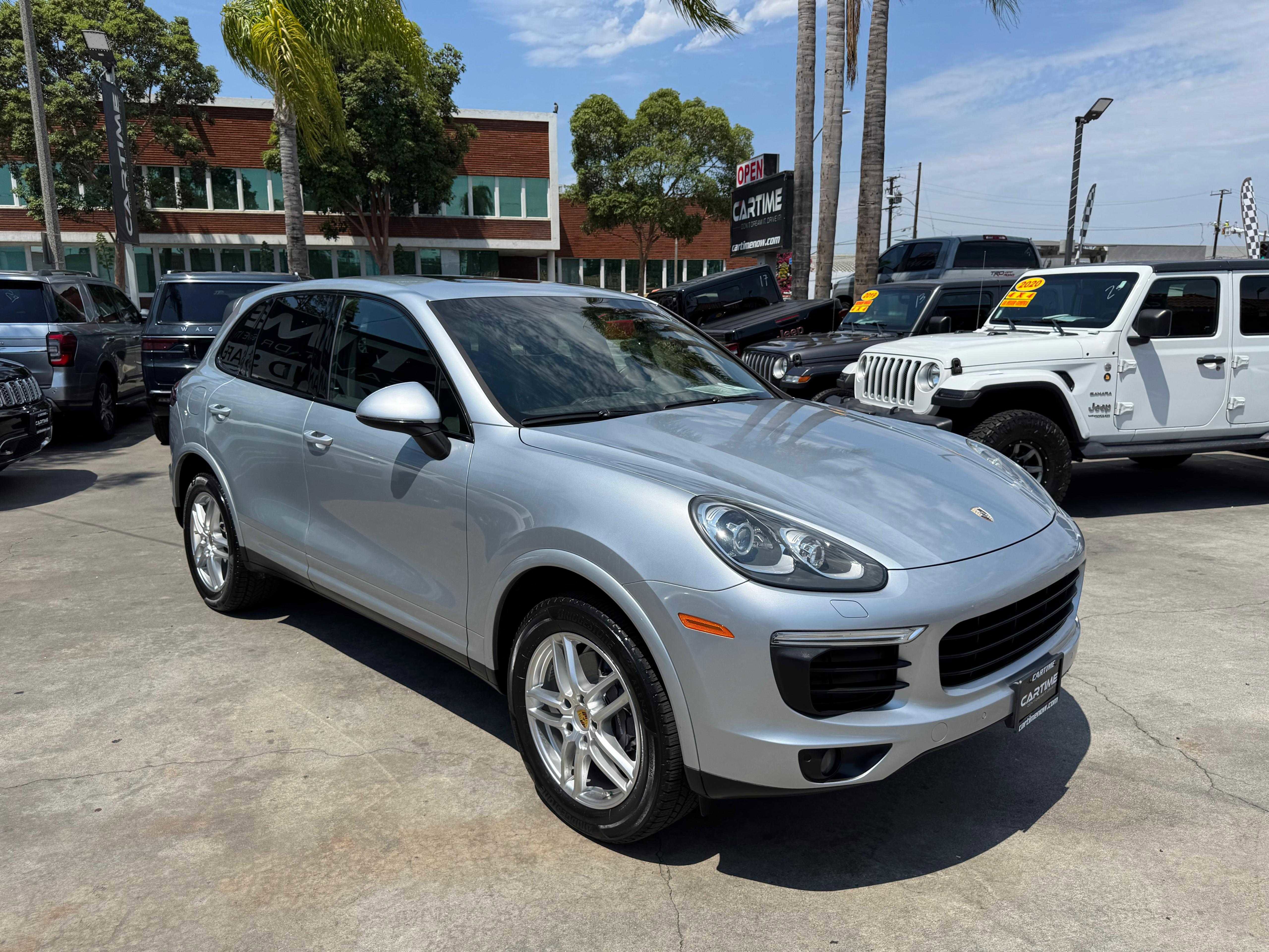 Vehicle image 7 of 69