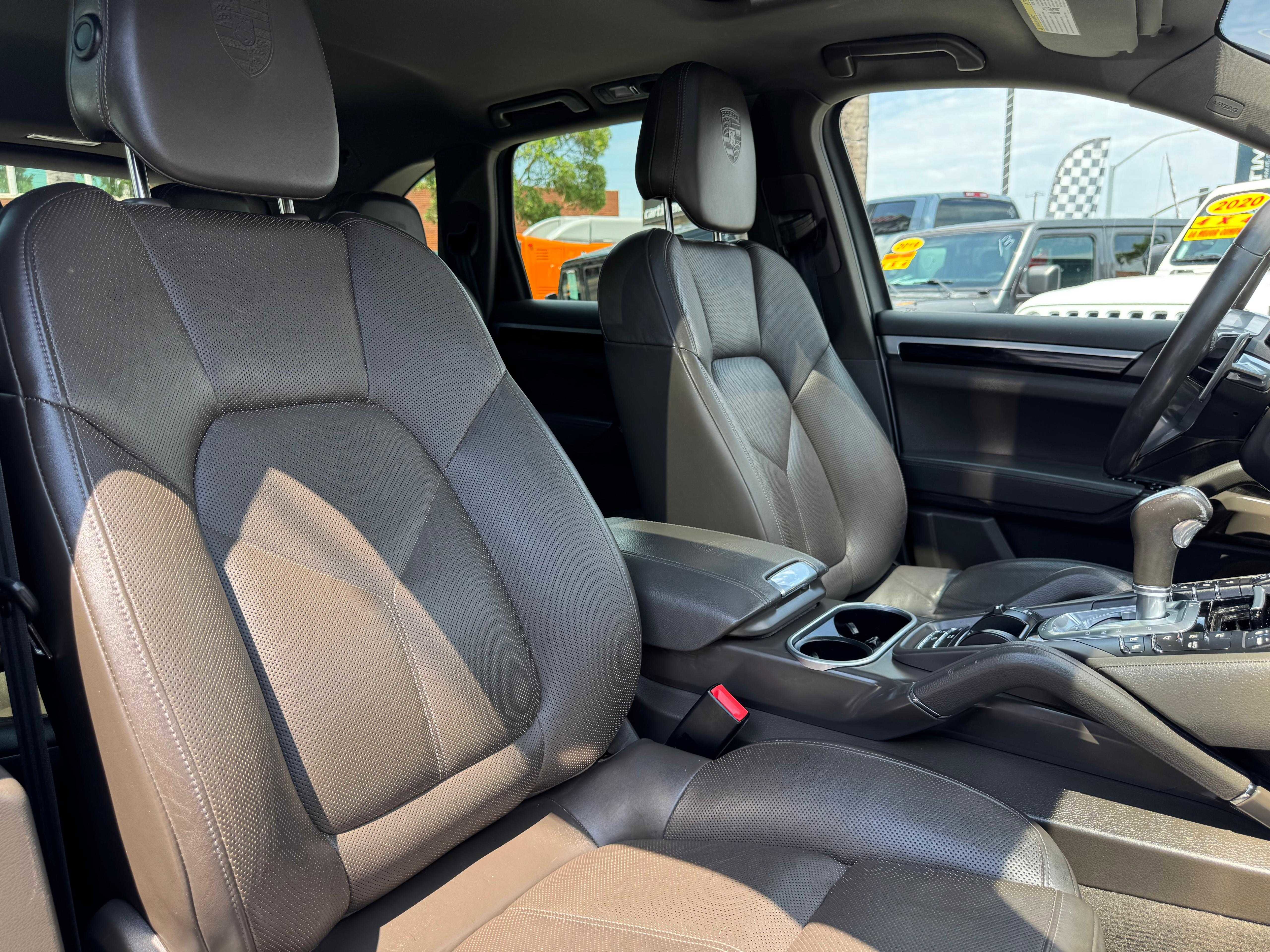 Vehicle image 24 of 69