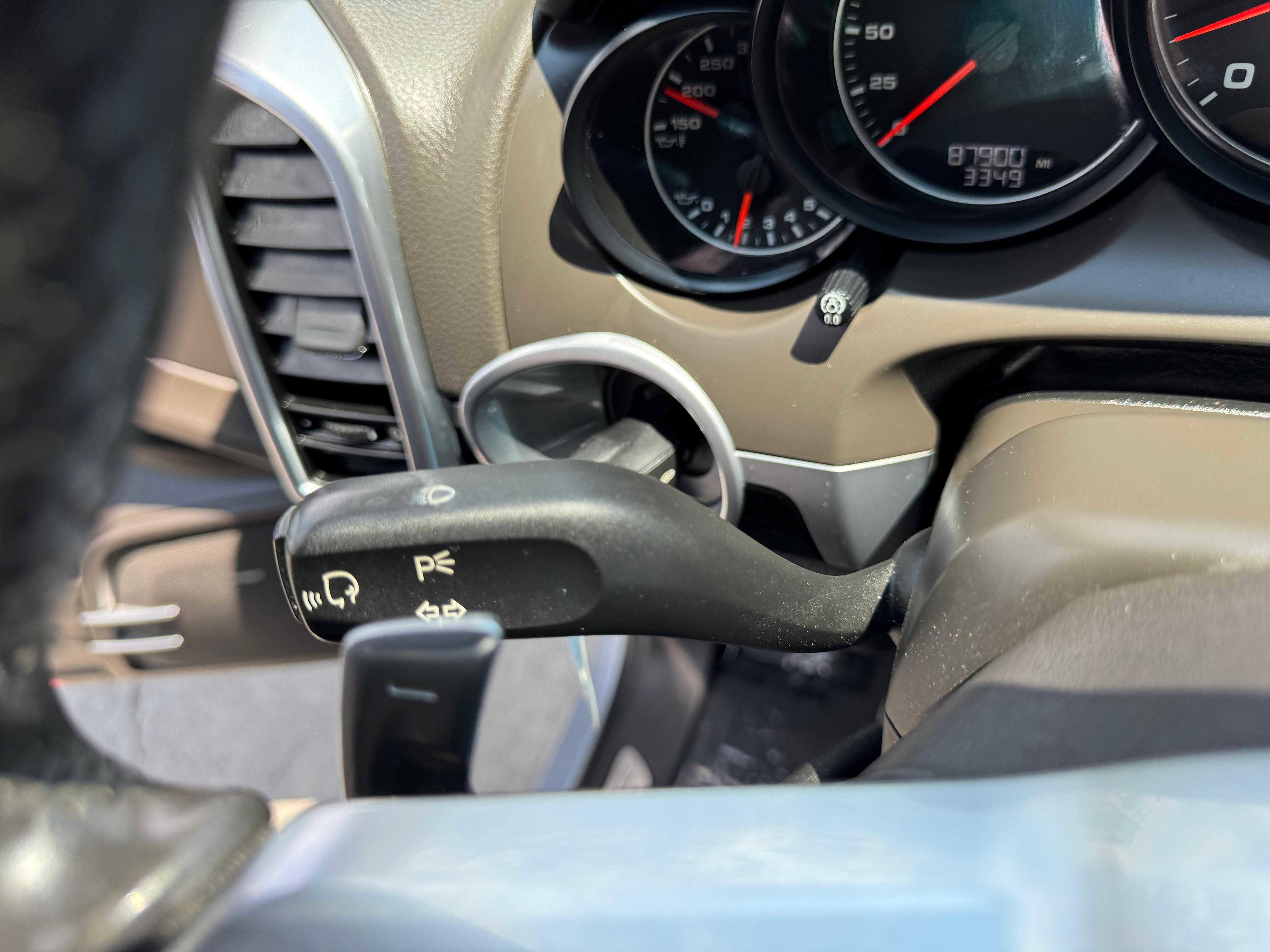 Vehicle image 54 of 69