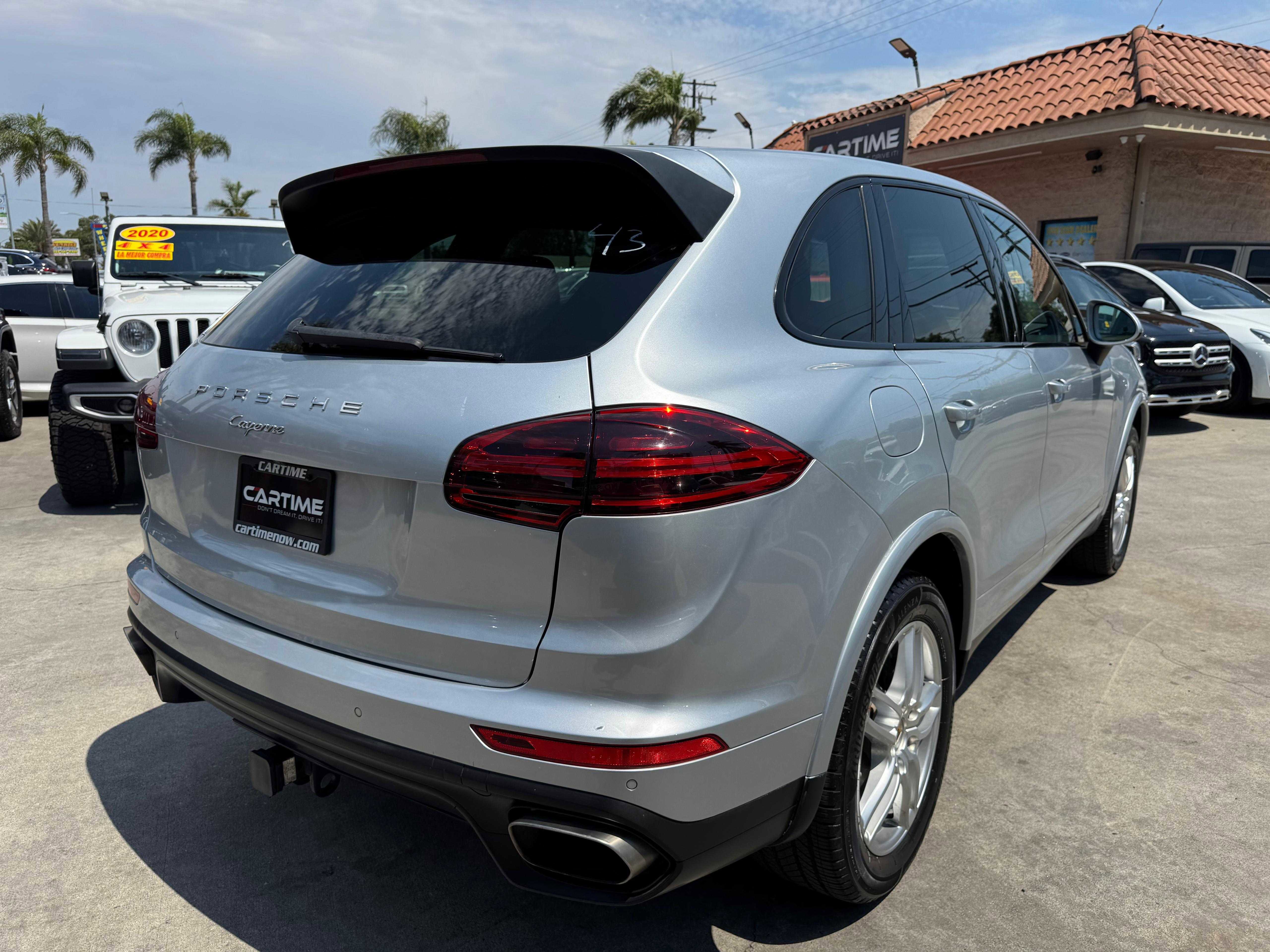 Vehicle image 9 of 69