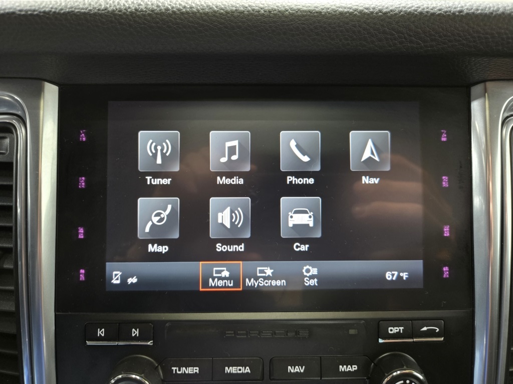 2018 Porsche Macan Base Image 43 of 61