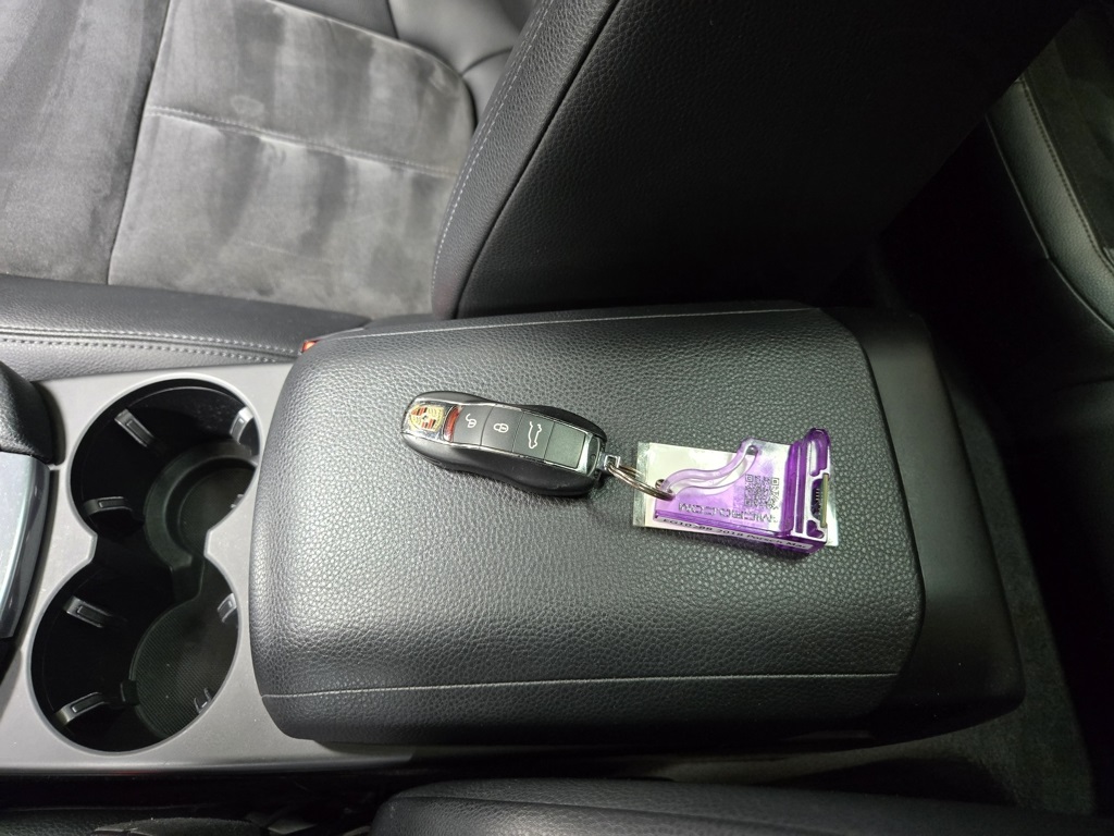 2018 Porsche Macan Base Image 52 of 61