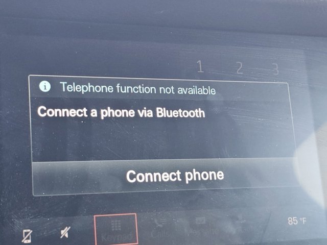 2018 Porsche Macan Base Image 28 of 29