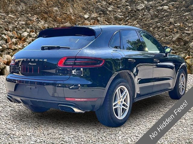 2018 Porsche Macan Image 2 of 27