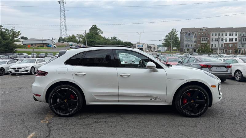 2018 Porsche Macan GTS Image 3 of 43