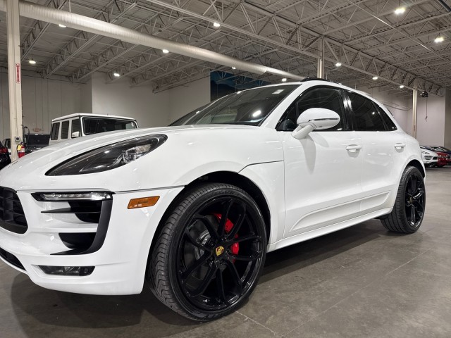 2018 Porsche Macan GTS Image 2 of 85