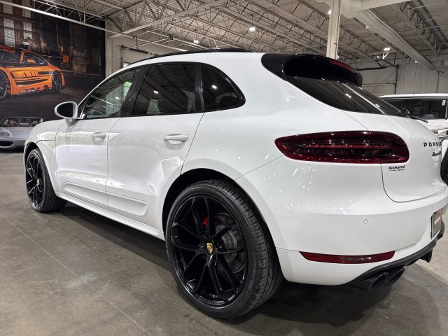 2018 Porsche Macan GTS Image 15 of 85