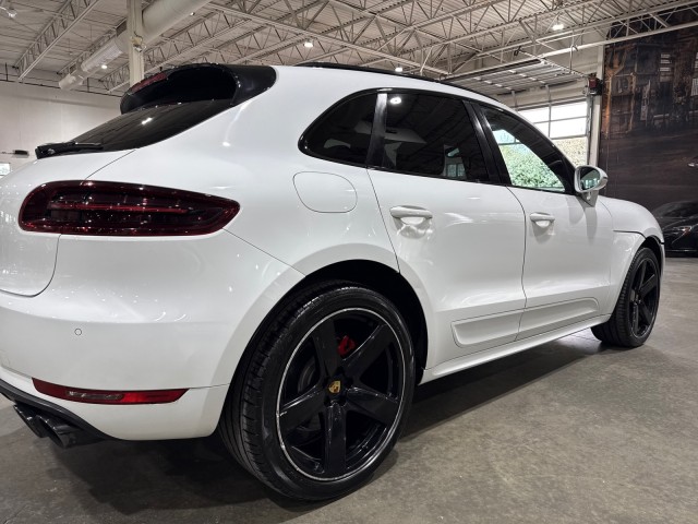 2018 Porsche Macan GTS Image 12 of 85