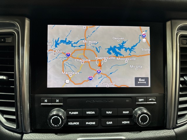 2018 Porsche Macan GTS Image 59 of 85