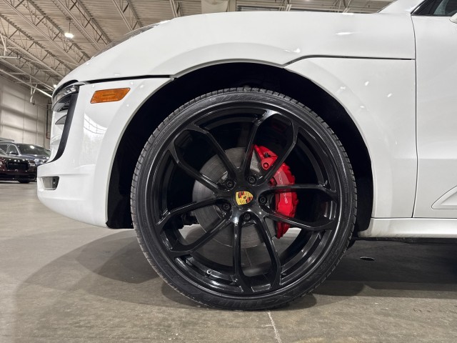 2018 Porsche Macan GTS Image 20 of 85