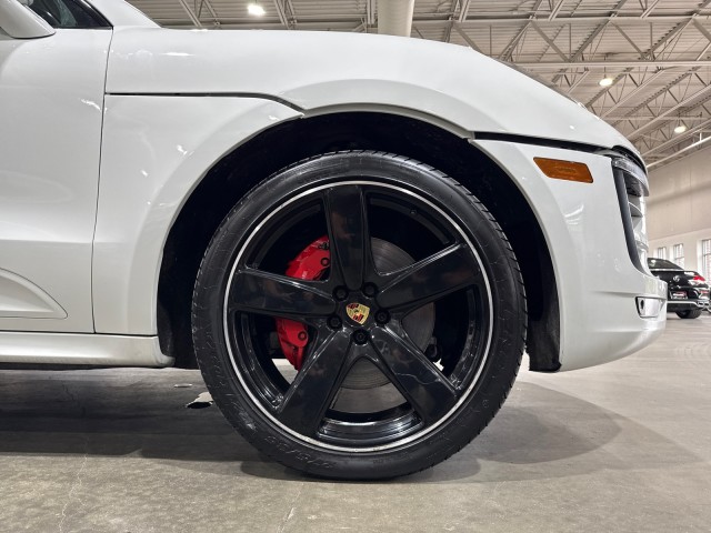 2018 Porsche Macan GTS Image 23 of 85