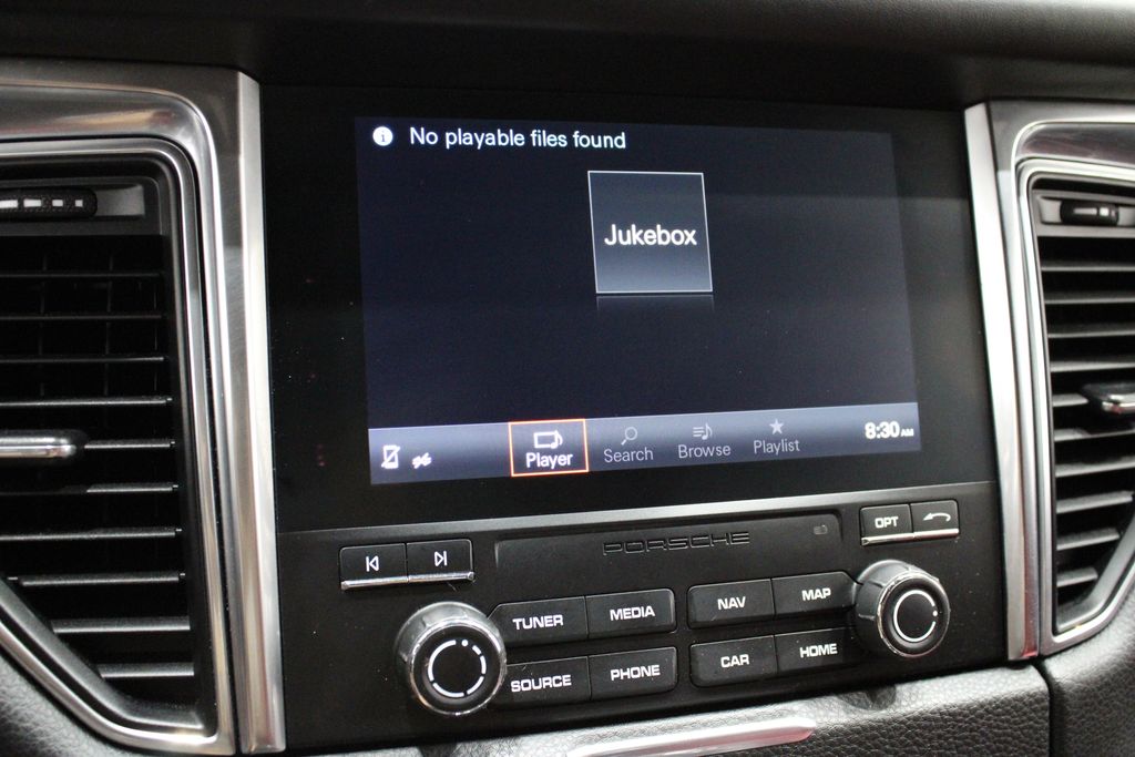 Vehicle image 19 of 42