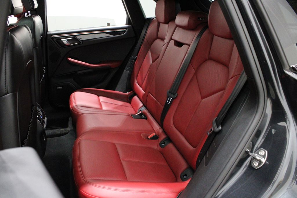 Vehicle image 10 of 42