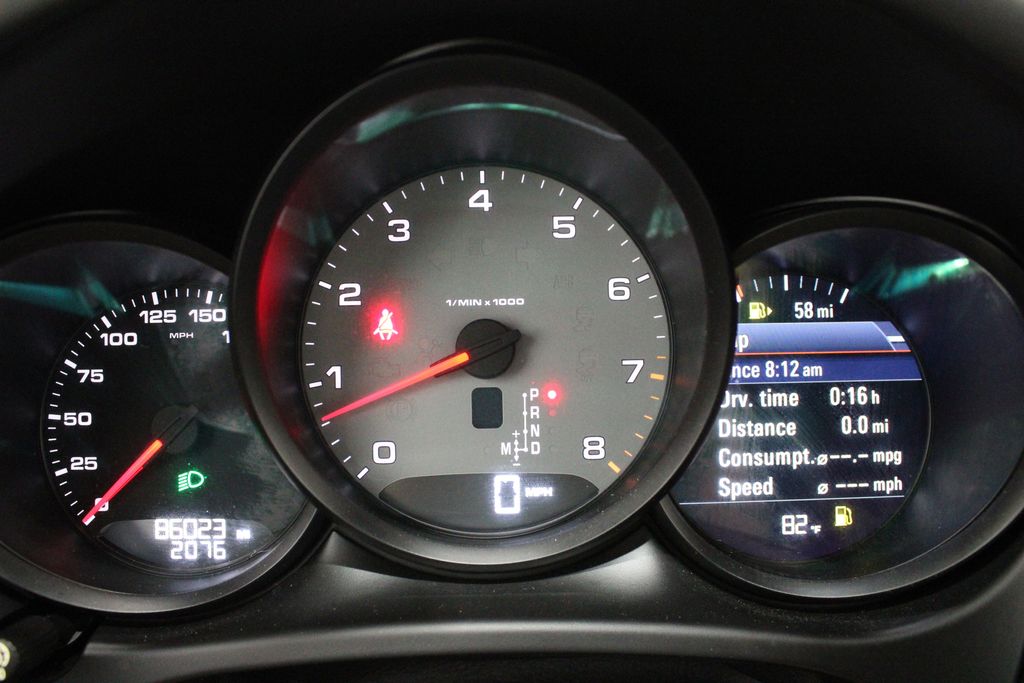 Vehicle image 17 of 42