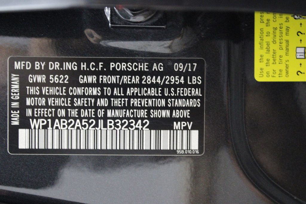 Vehicle image 37 of 42