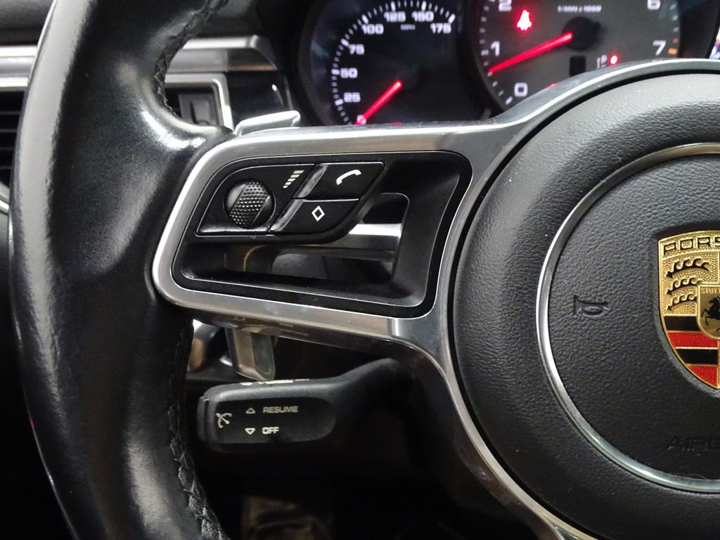 Vehicle image 39 of 44