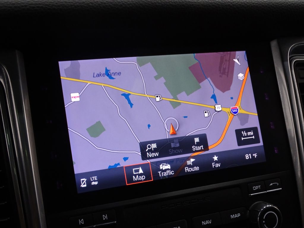 Vehicle image 20 of 44