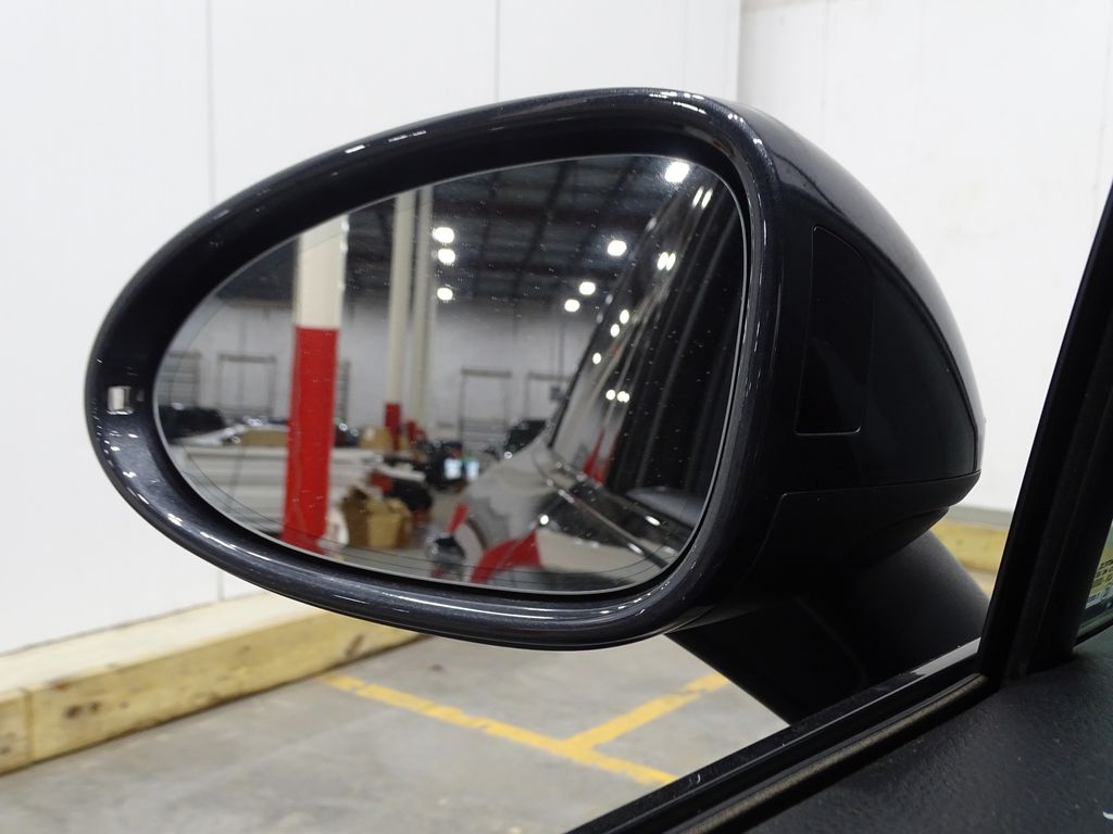 Vehicle image 42 of 44