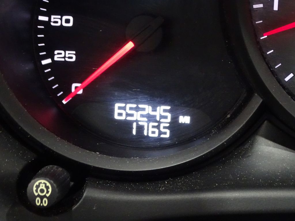 Vehicle image 16 of 44