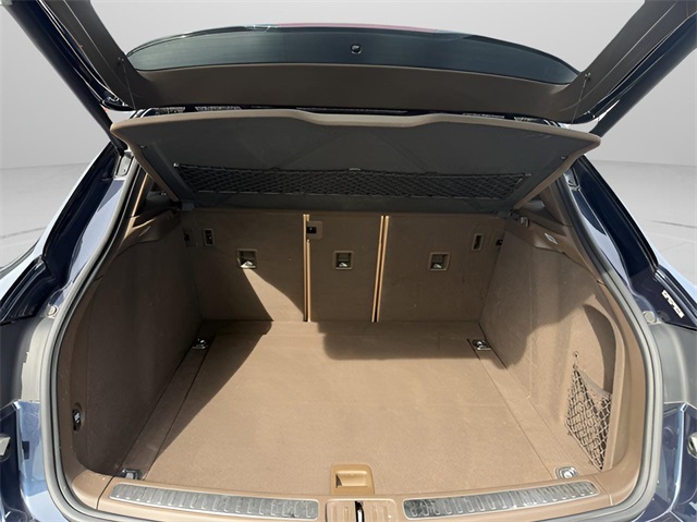 2018 Porsche Macan S Image 10 of 24